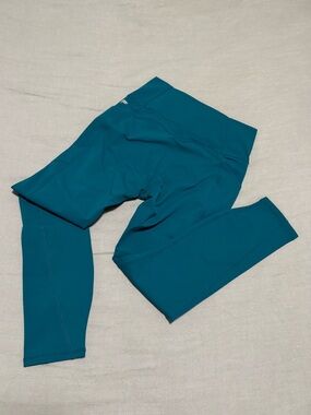 4/$20 - Fabletics Oasis High Waisted 7/8 Pocket PowerLuxe Leggings Teal (small)